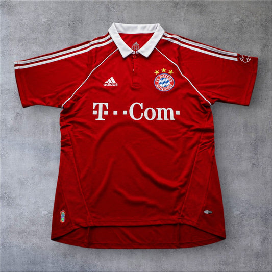 Podolski 11 Bayern Home 2006/07 retro football shirt
