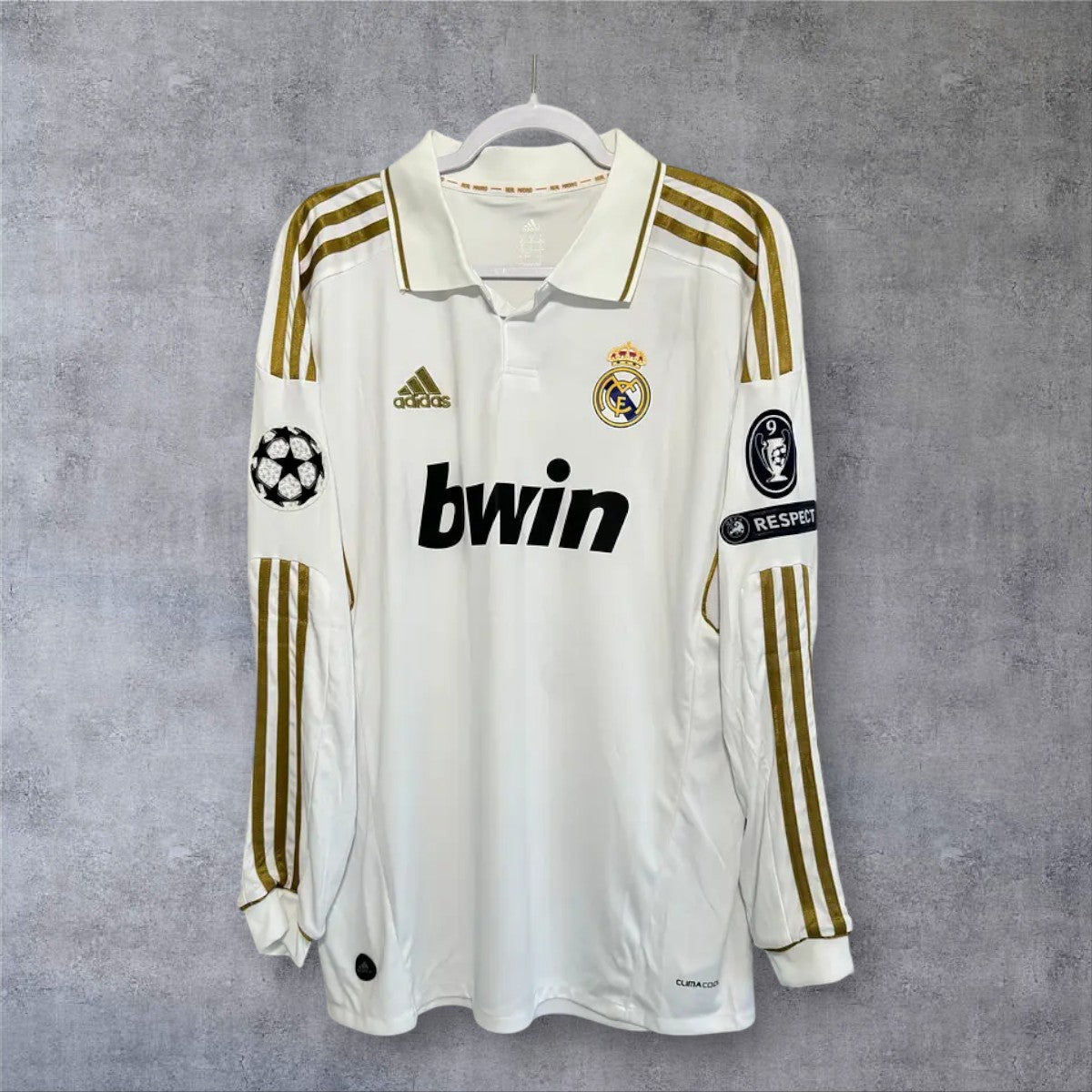 Özil 10 - Real Madrid 2011/2012 Home Champions League