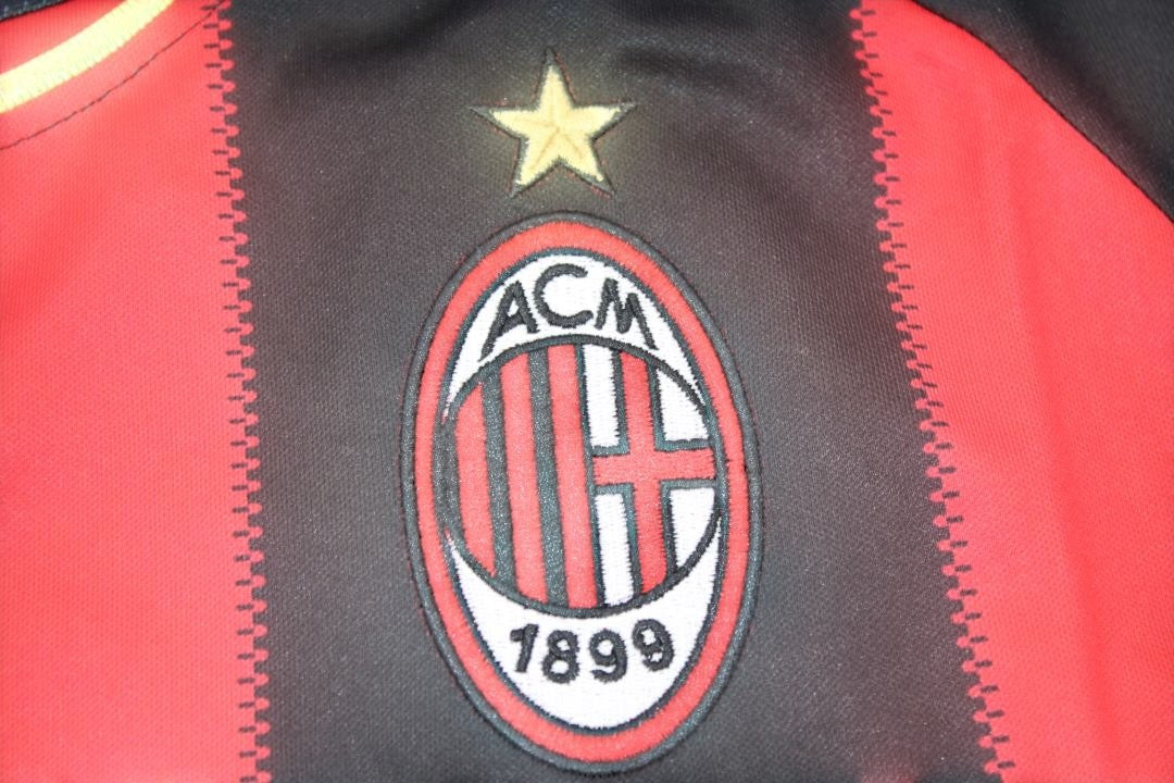 Ronaldinho 80 - Milan Home 2010/11 Champions League