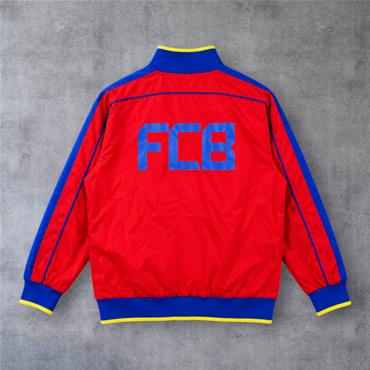 Casaco vintage A minha loja do Barcelona 2010/11 vermelho com detalhes em azul e amarelo e inscrição FCB nas costas