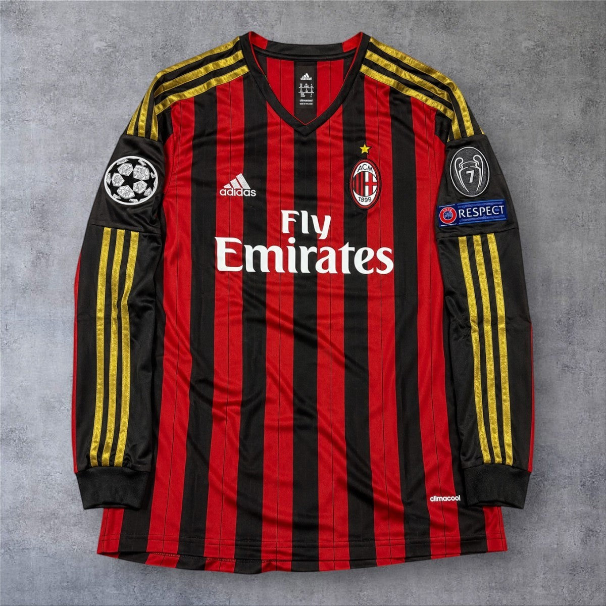 Taarabt 23 - Ac Milan 2013/2014 Home Champions League