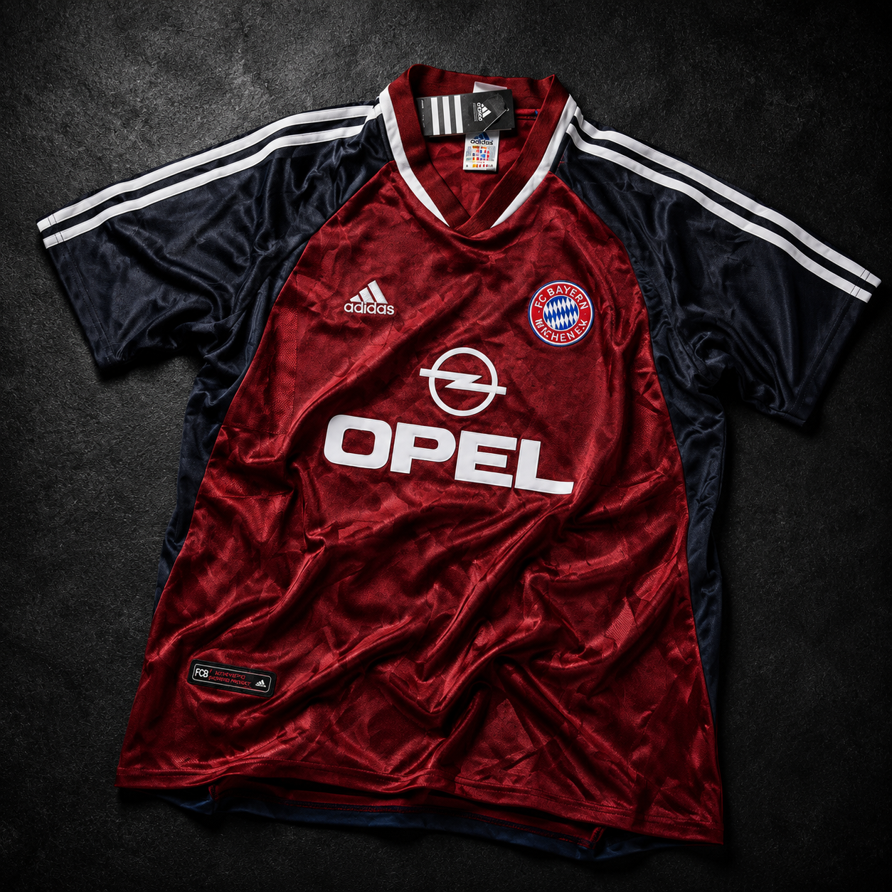 Roque Santa Cruz 24 - Bayern Home 2001/02 (Cópia)