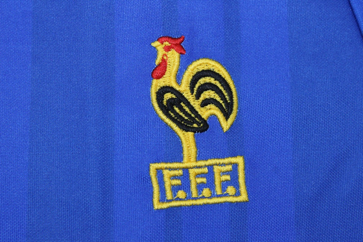 Cantona 18 - France Home 1994 Euro