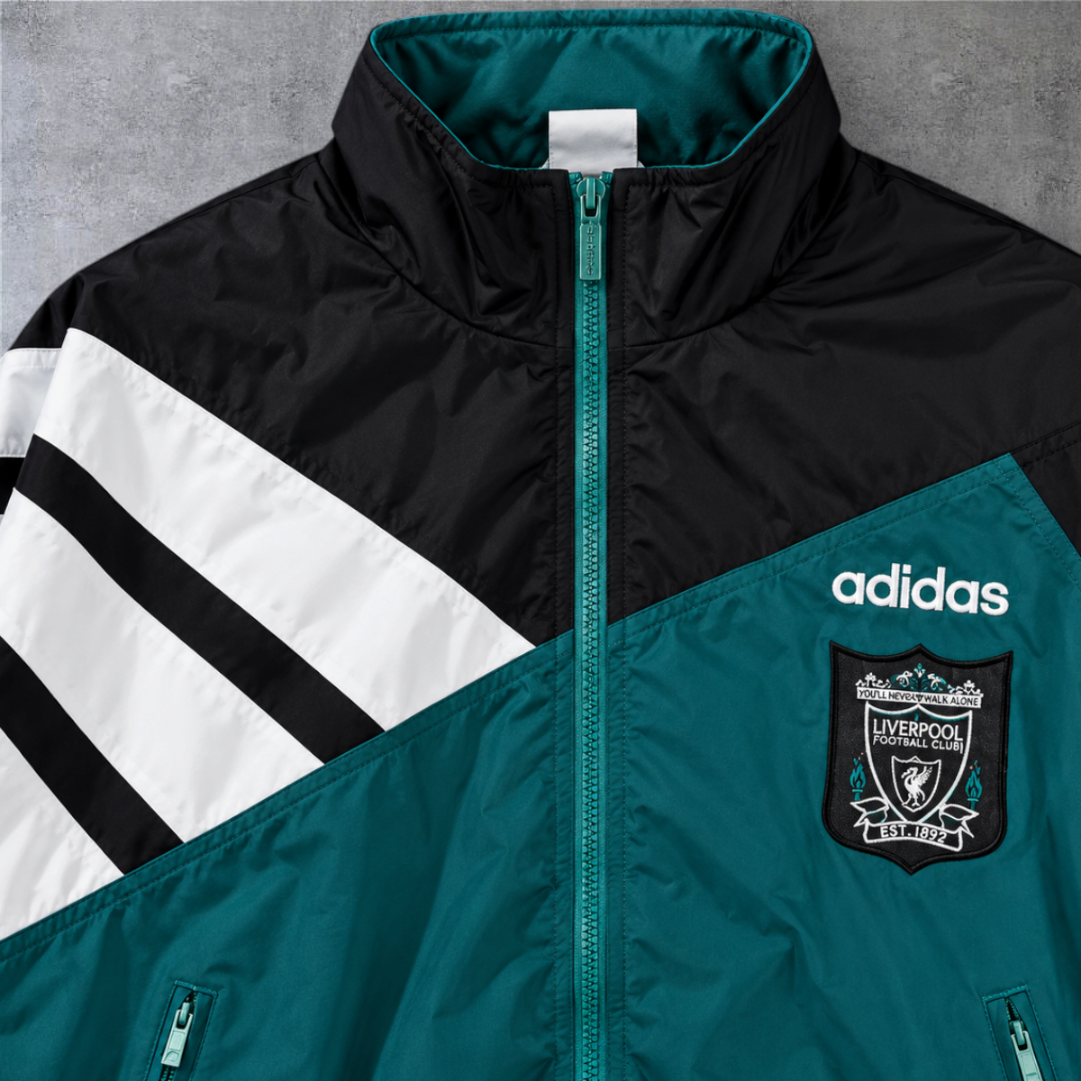 Casaco vintage A minha loja Liverpool 1995/96 em verde e preto com fecho completo e emblema do clube