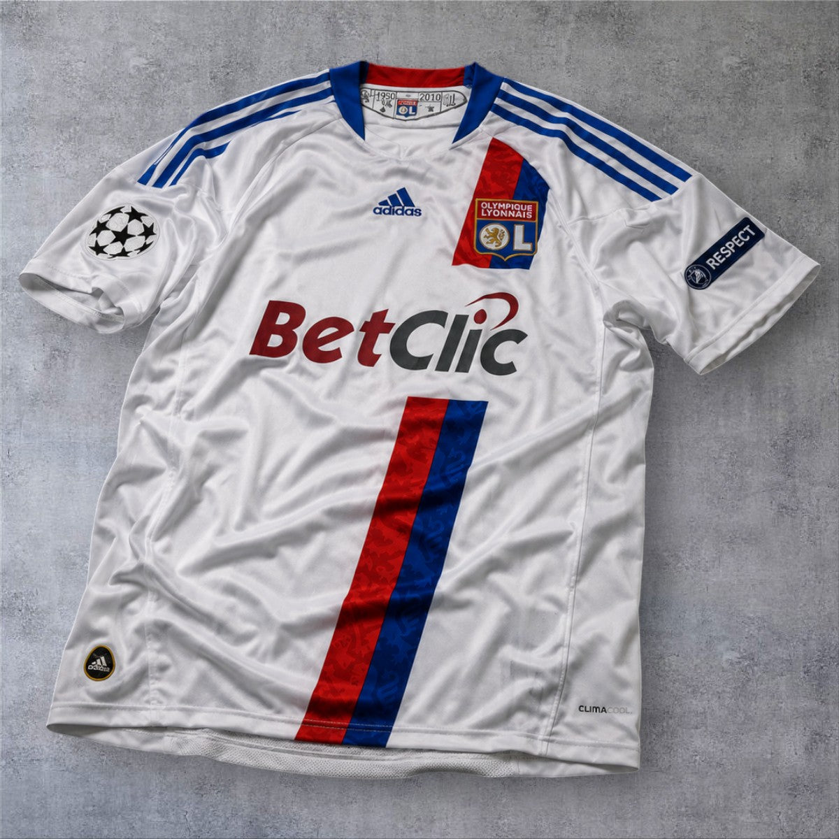 Lacazette 38 Lyon 2010/11 Home Ligue 1 retro football shirt