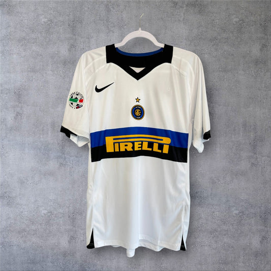 Adriano 10 Inter Away Kit 2005/06 Serie A