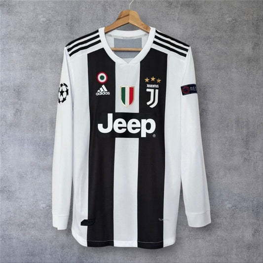 Ronaldo 7 Juventus 2018/19 Home Champions League retro football shirt