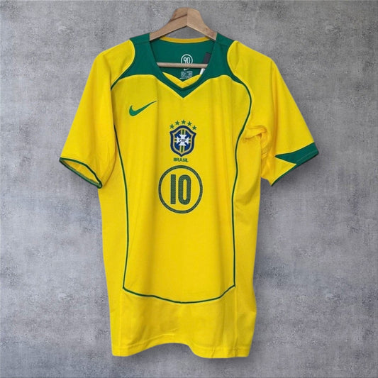 Ronaldinho 10 - Brazil Home 2004/05