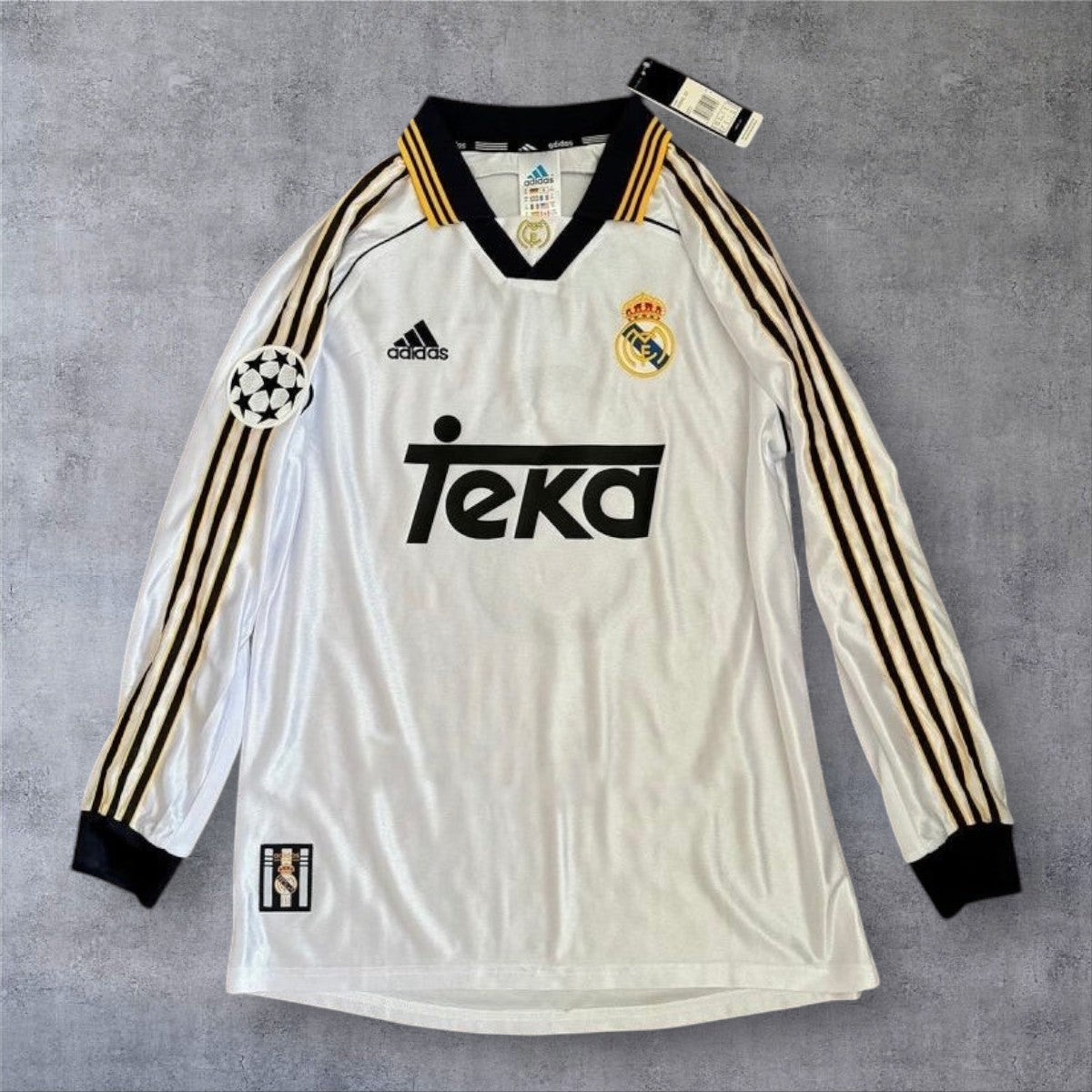 Roberto Carlos 3 - Real Madrid Home 1999/00 Champions League