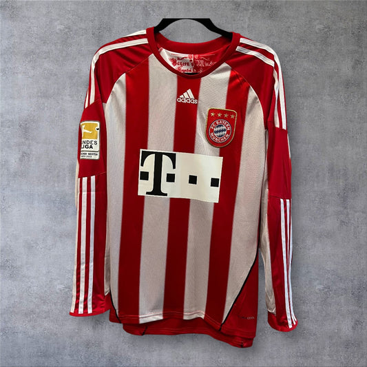 Schweinsteiger 31 Bayern Home 2010/11 Bundesliga retro football shirt