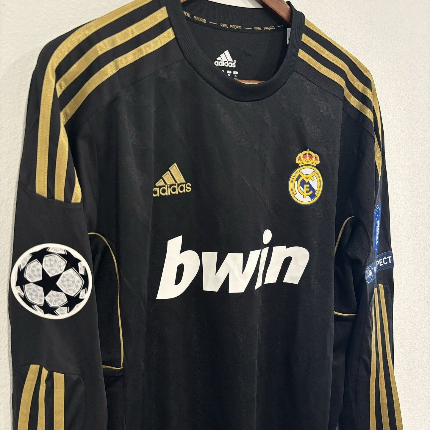 Ozil 10 - Real Madrid 2011/2012 Away Champions League