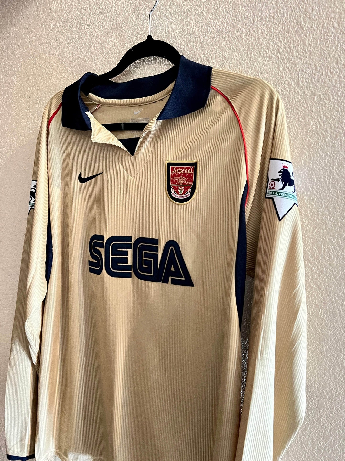 Henry 14 - Arsenal Away 2001/02 Premier League
