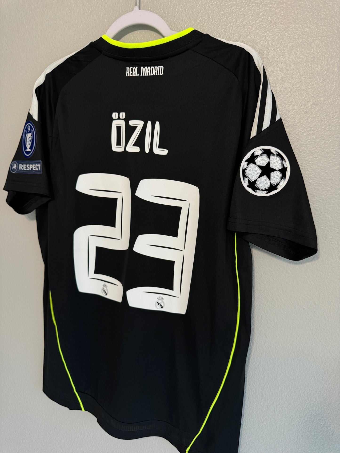 Ozil 23 - Real Madrid 2010/11 Away Champions League