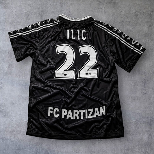 Ilić 22 Partizan 1999 Home retro football shirt