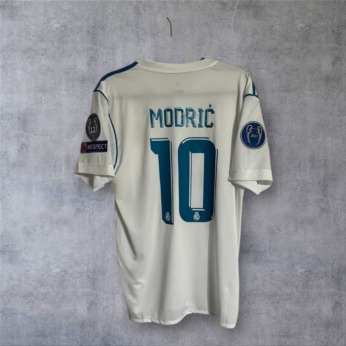 Modrić 10 - Real Madrid 2017/18 Home Champions League