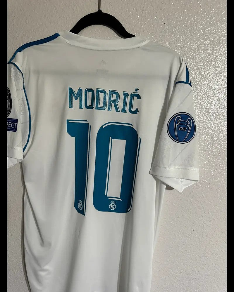 Modrić 10 - Real Madrid 2017/18 Home Champions League