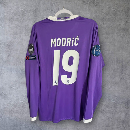 Modrić 19 - Real Madrid 2016/2017 Away Champions League