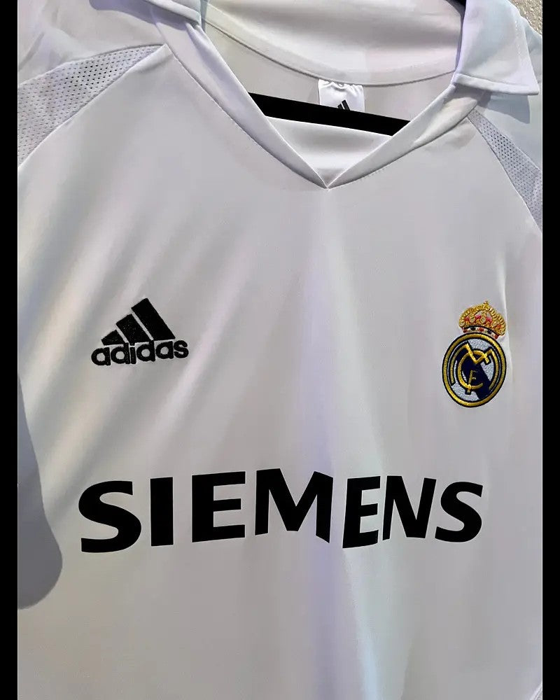 Muñez 30 - Real Madrid Home 2005/06 La Liga