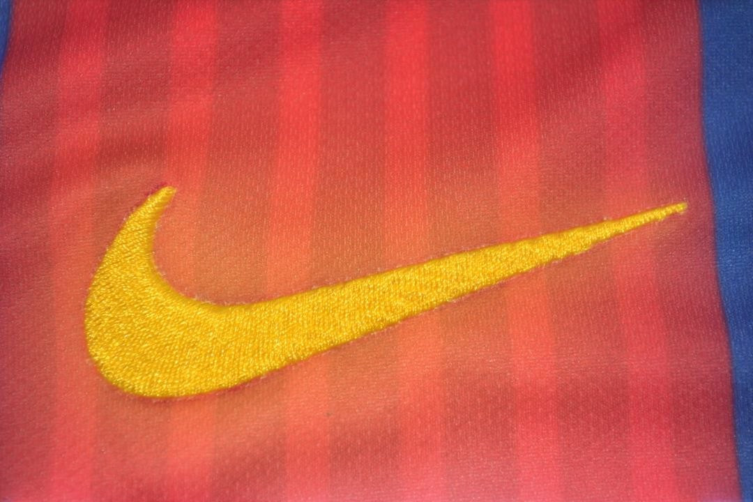 Suarez 9 - Barcelona Home 2016/17 La Liga