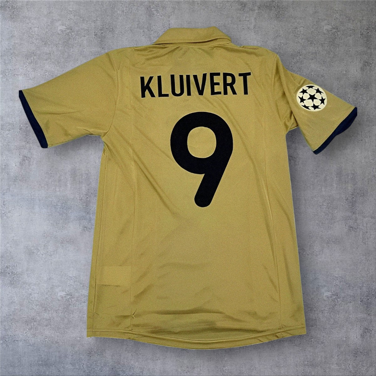 Kluivert 9 - Barcelona Away 2001/02 Champions League