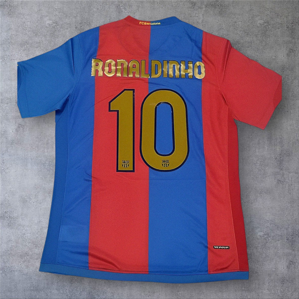 Ronaldinho 10 - Barcelona Home 2006/07 Champions League