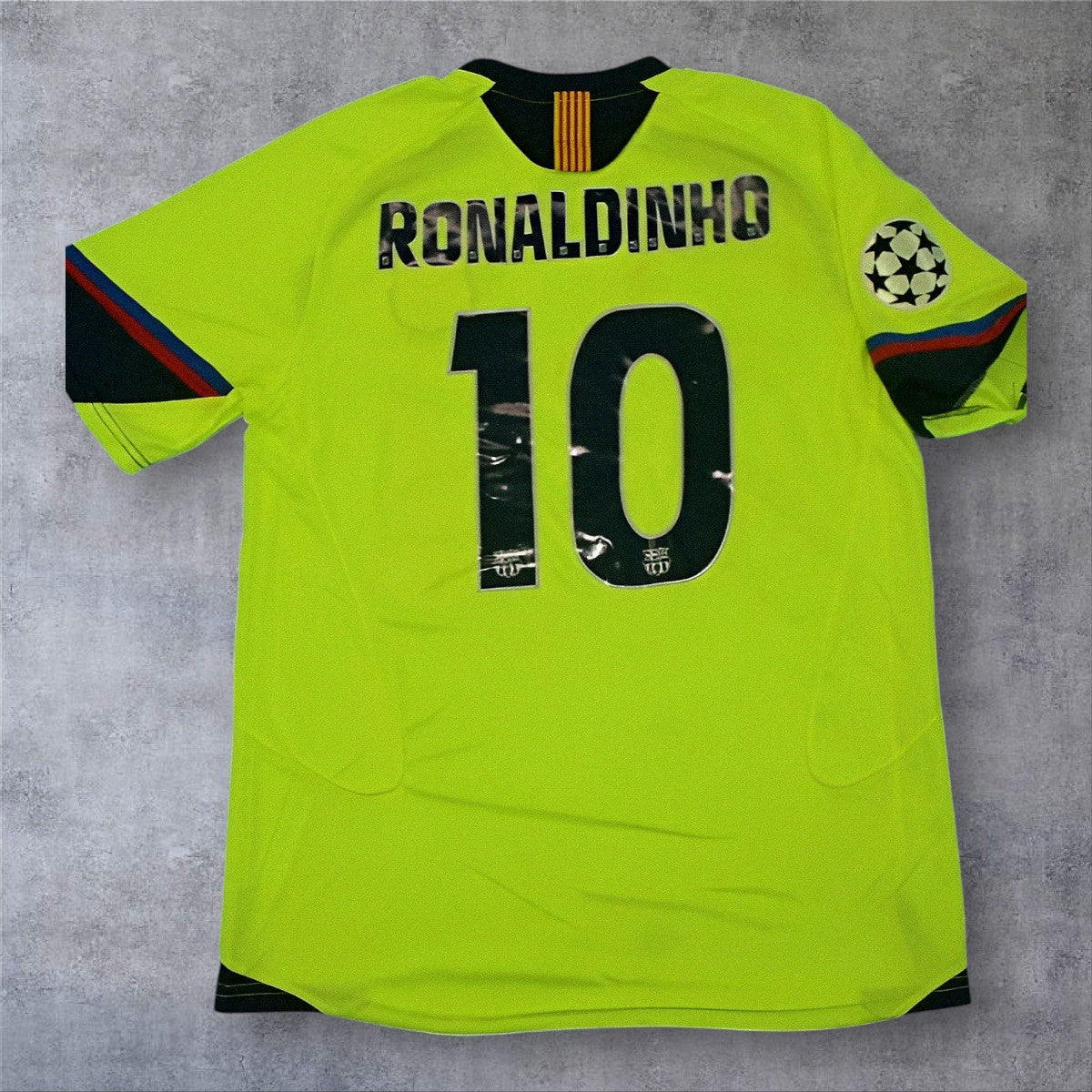 Ronaldinho 10 - Barcelona Away 2005/06 Champions League