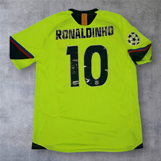Ronaldinho 10 - Barcelona Away 2005/06 Champions League