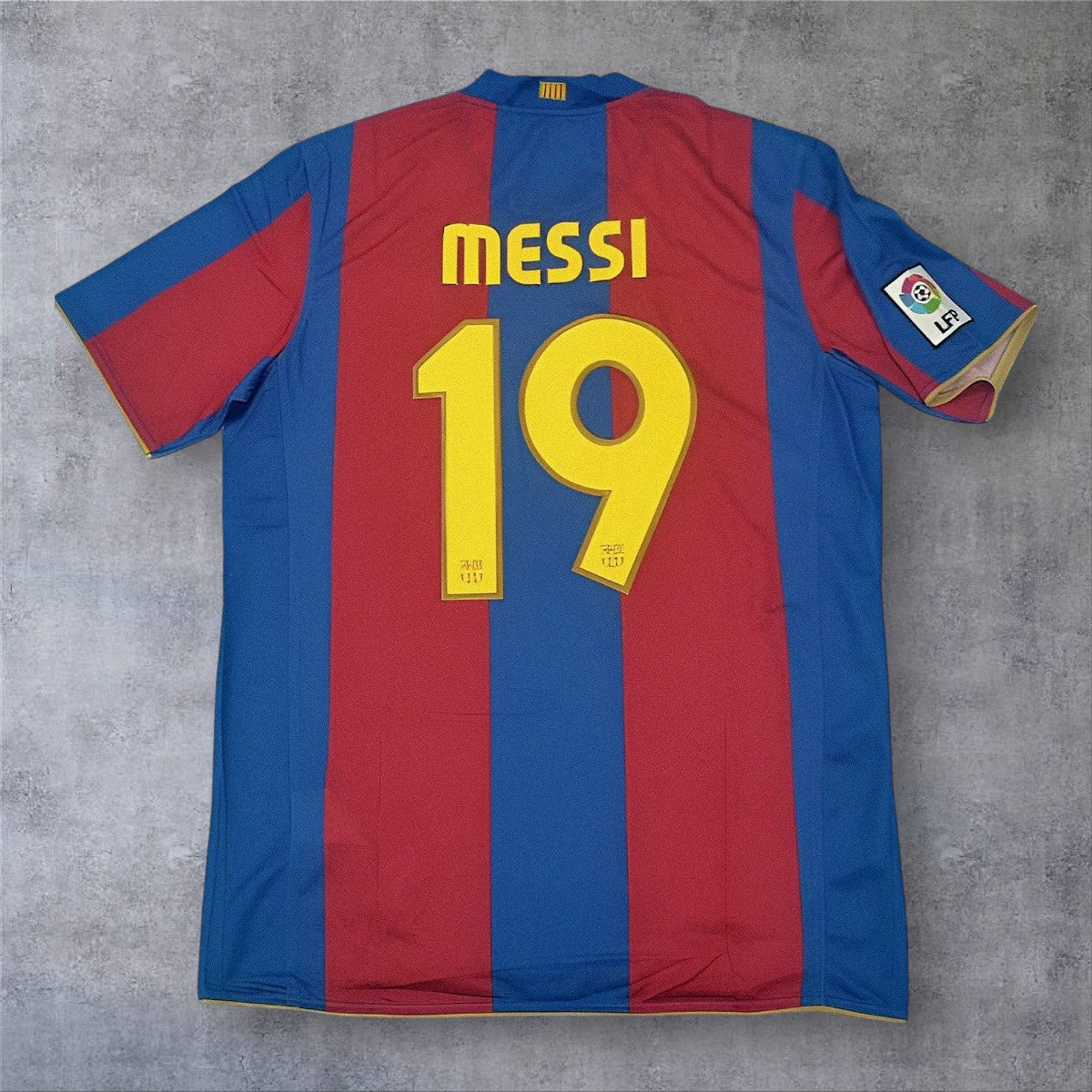 Messi 19 - Barcelona Home 2007/08 La Liga