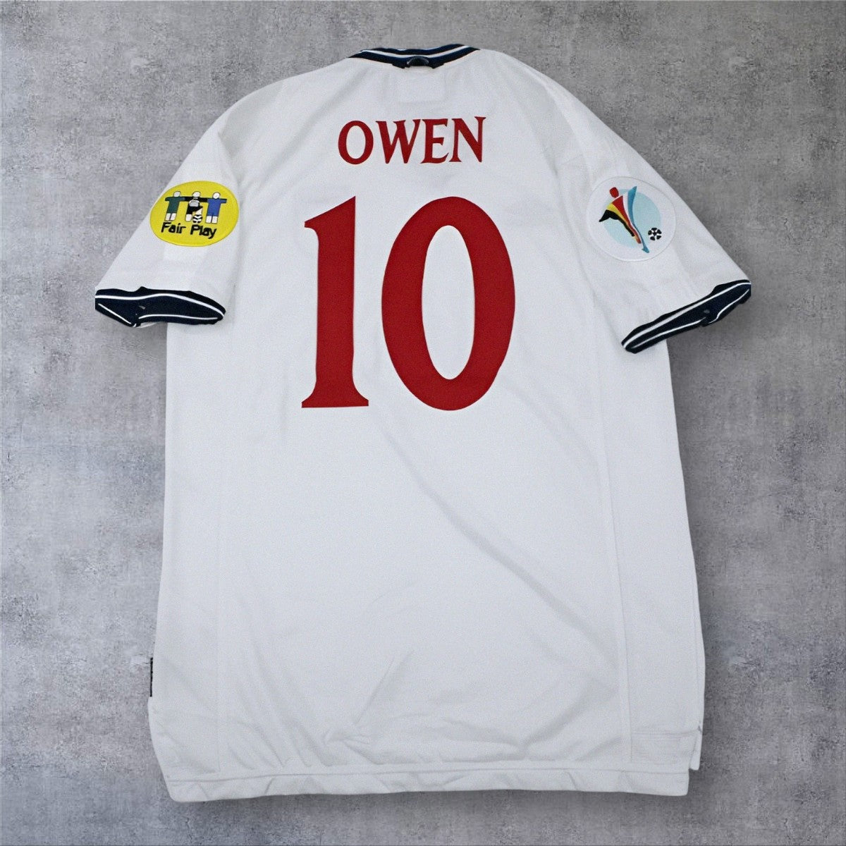 Owen 10 - England Home 2000 Euro
