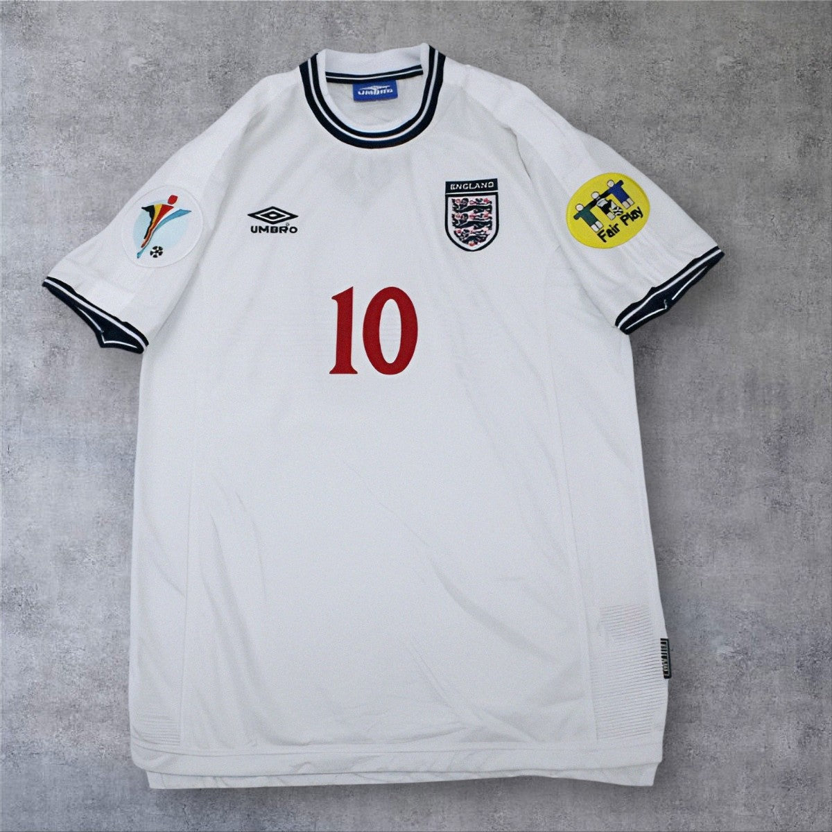 Owen 10 - England Home 2000 Euro