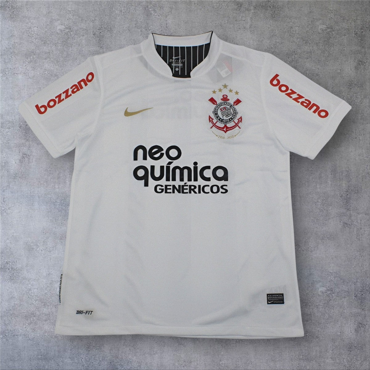 Roberto Carlos 6 - Corinthians Home 2010/11