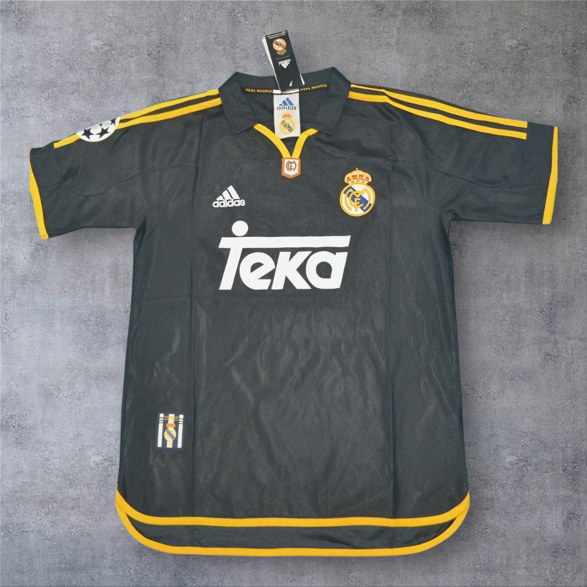 Roberto Carlos 3 - Real Madrid Away 1999/00 Champions League