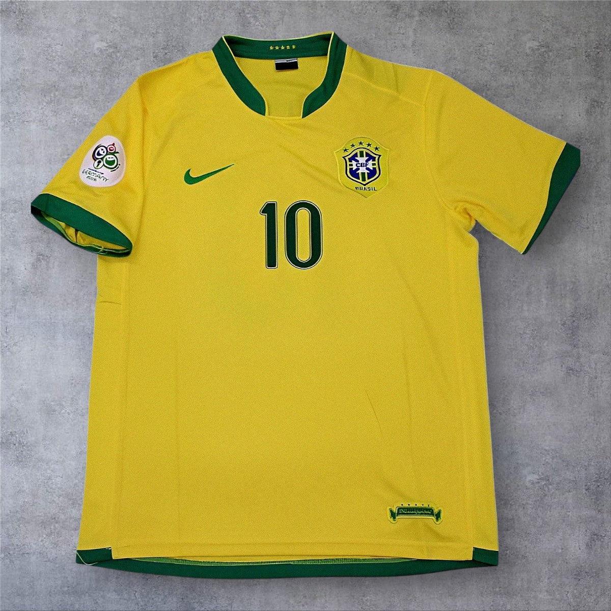 Ronaldinho 10 - Brazil Home 2006 World Cup