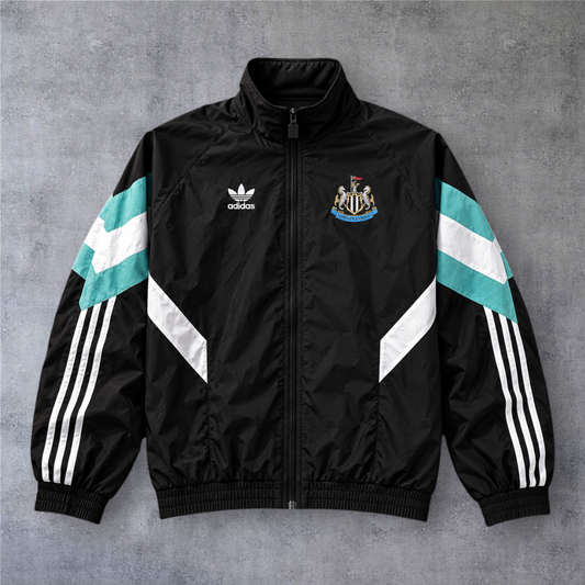 Casaco vintage A minha loja do Newcastle United em preto com detalhes em branco e turquesa e fecho de correr completo