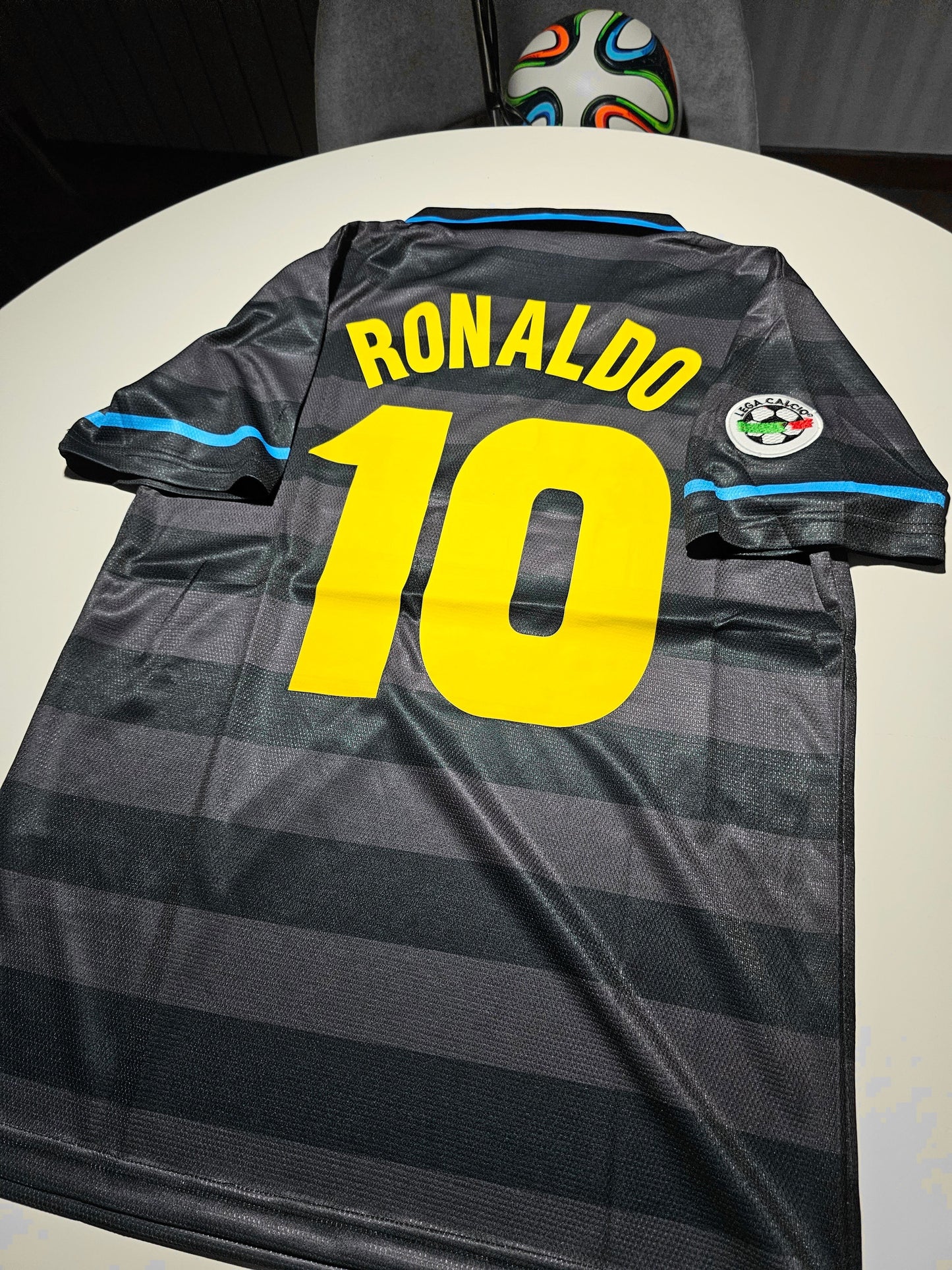Ronaldo 10 - Inter Away 1998/1999 Serie A