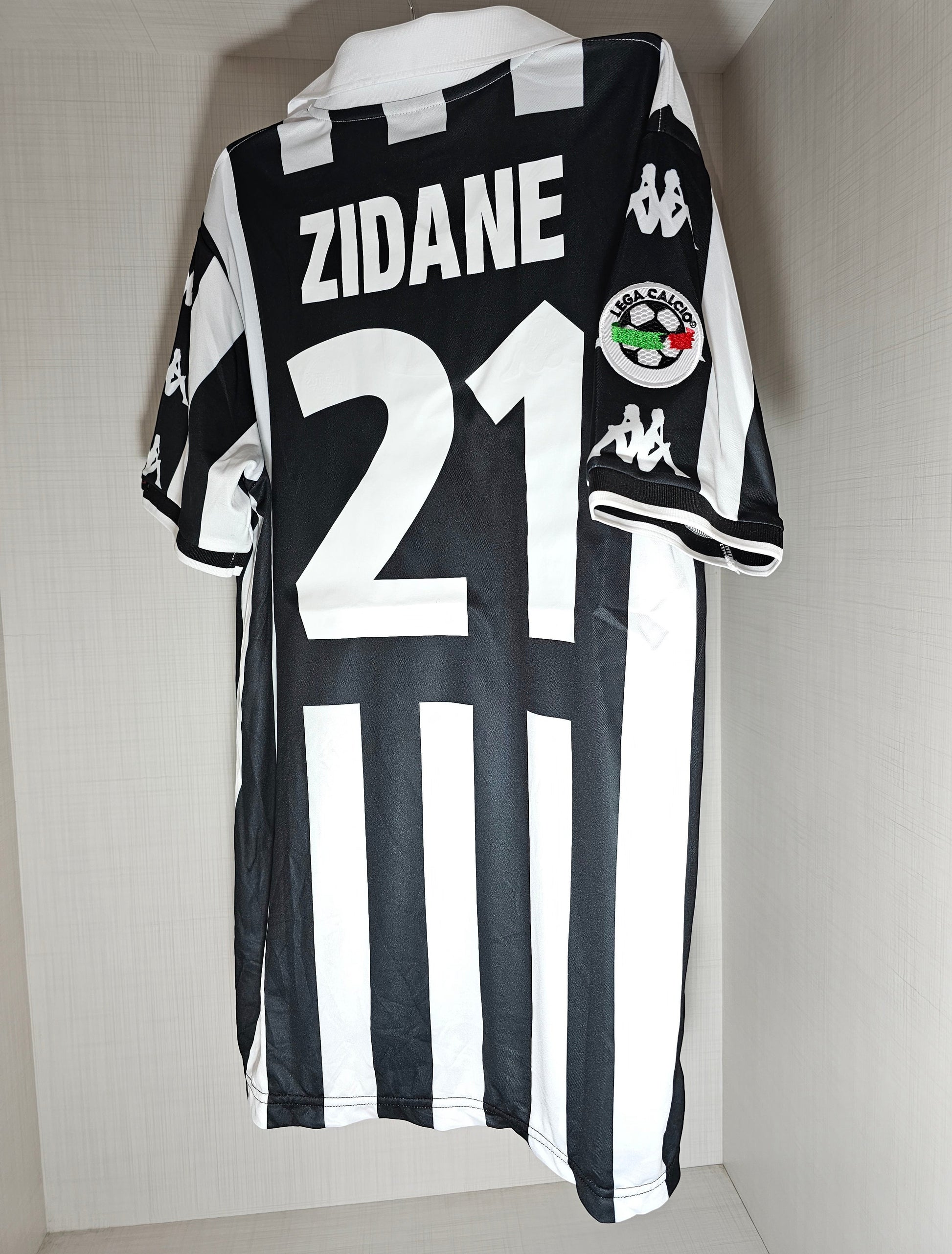 Zidane 21 Juventus Home 1999/2000 Serie A retro football shirt