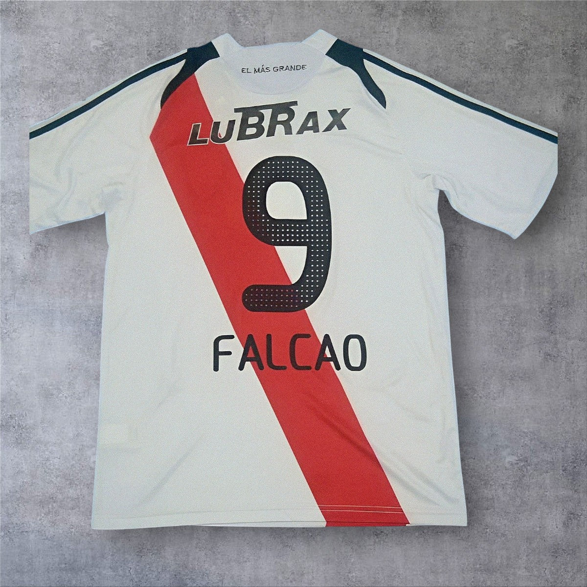 Falcao 9 - River Plate Home 2009/10