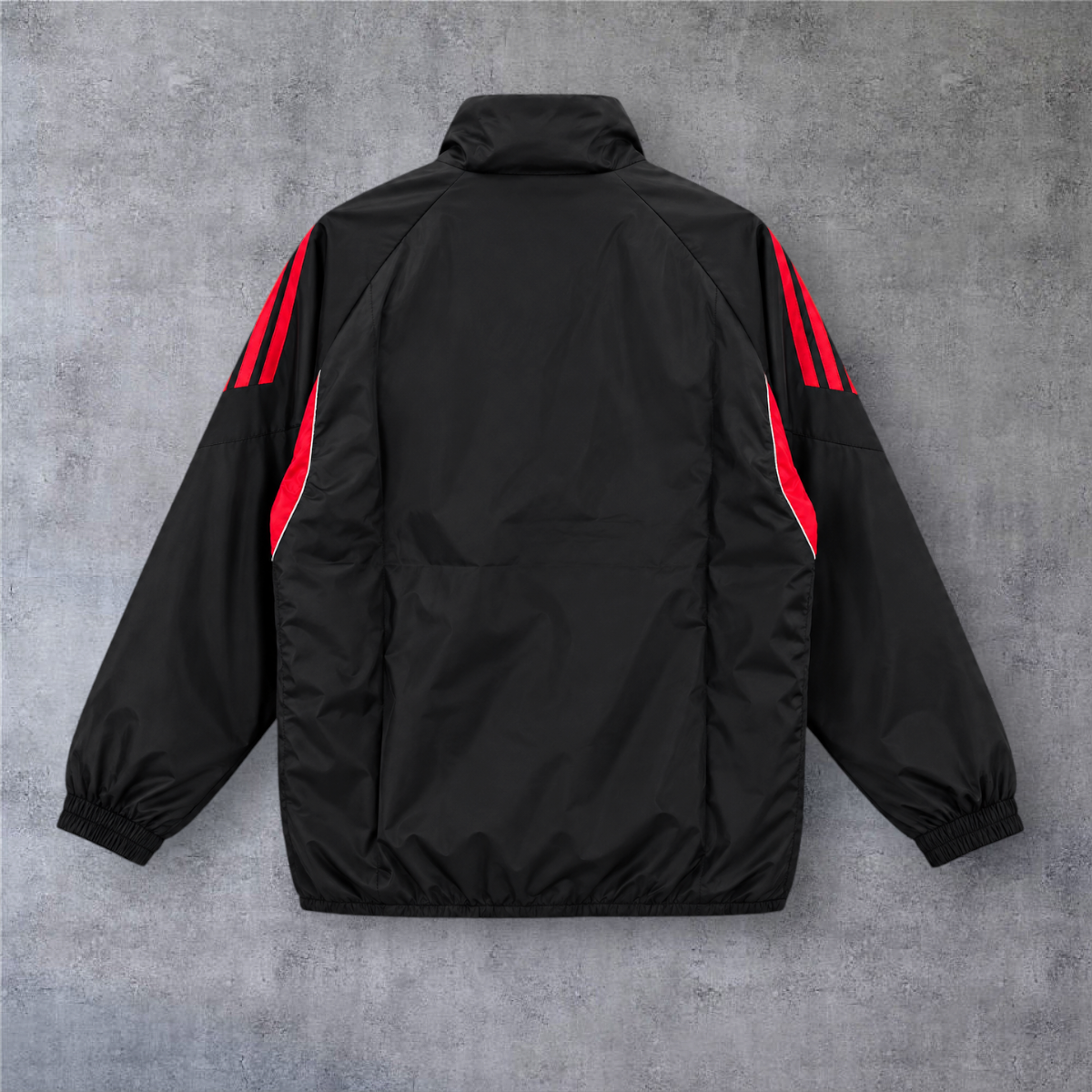 Casaco vintage A minha loja do River Plate em preto com detalhes em vermelho e fecho completo