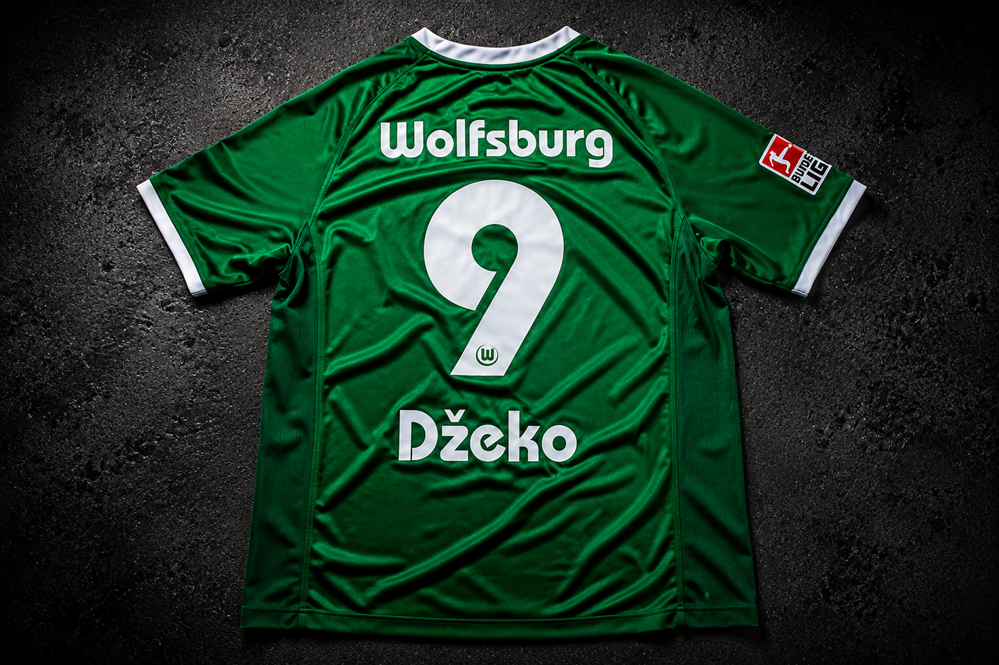 Dzeko 9 - Wolfsburg Home 2008/09 Bundesliga