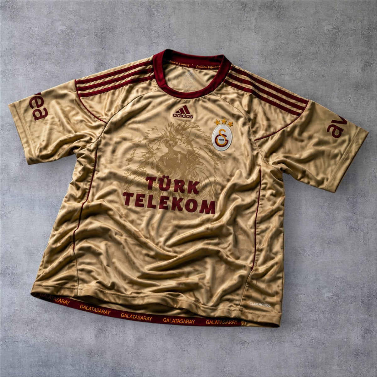 Arda Turan 10 Galatasaray Away 2010/11 retro football shirt