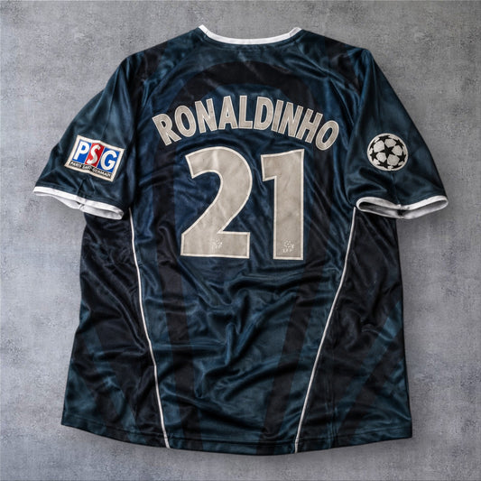 Ronaldinho 21 - PSG Away 2001/2002 Champions League