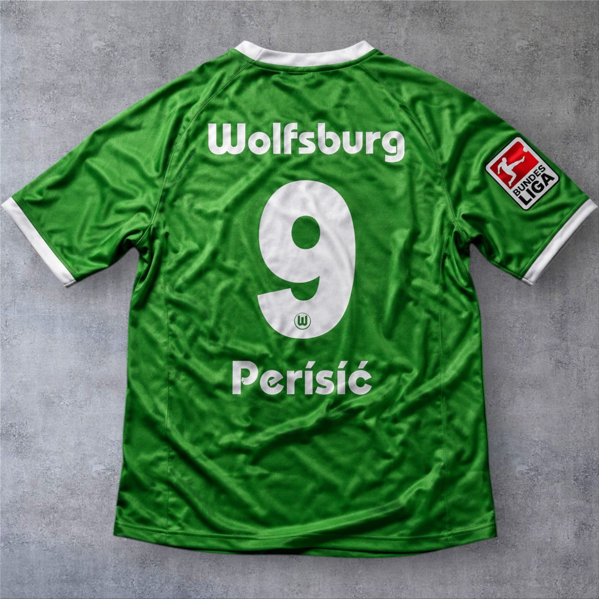 Perisić 9 Wolfsburg Home 08-09 Bundesliga retro football shirt