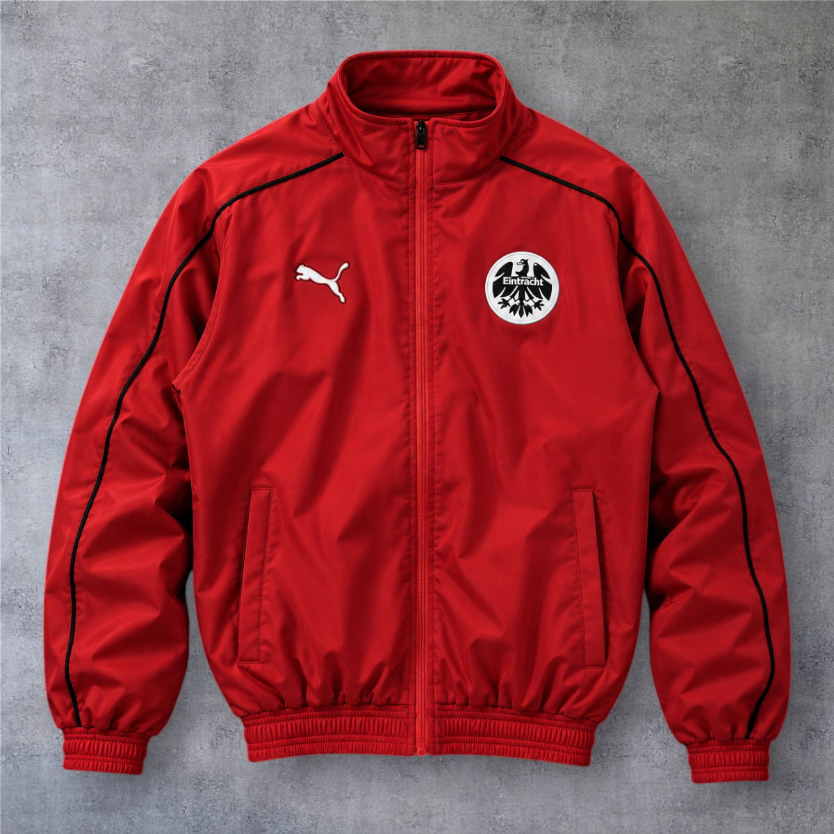 Casaco vintage Frankfurt 1999 vermelho com fecho completo e emblema da A minha loja