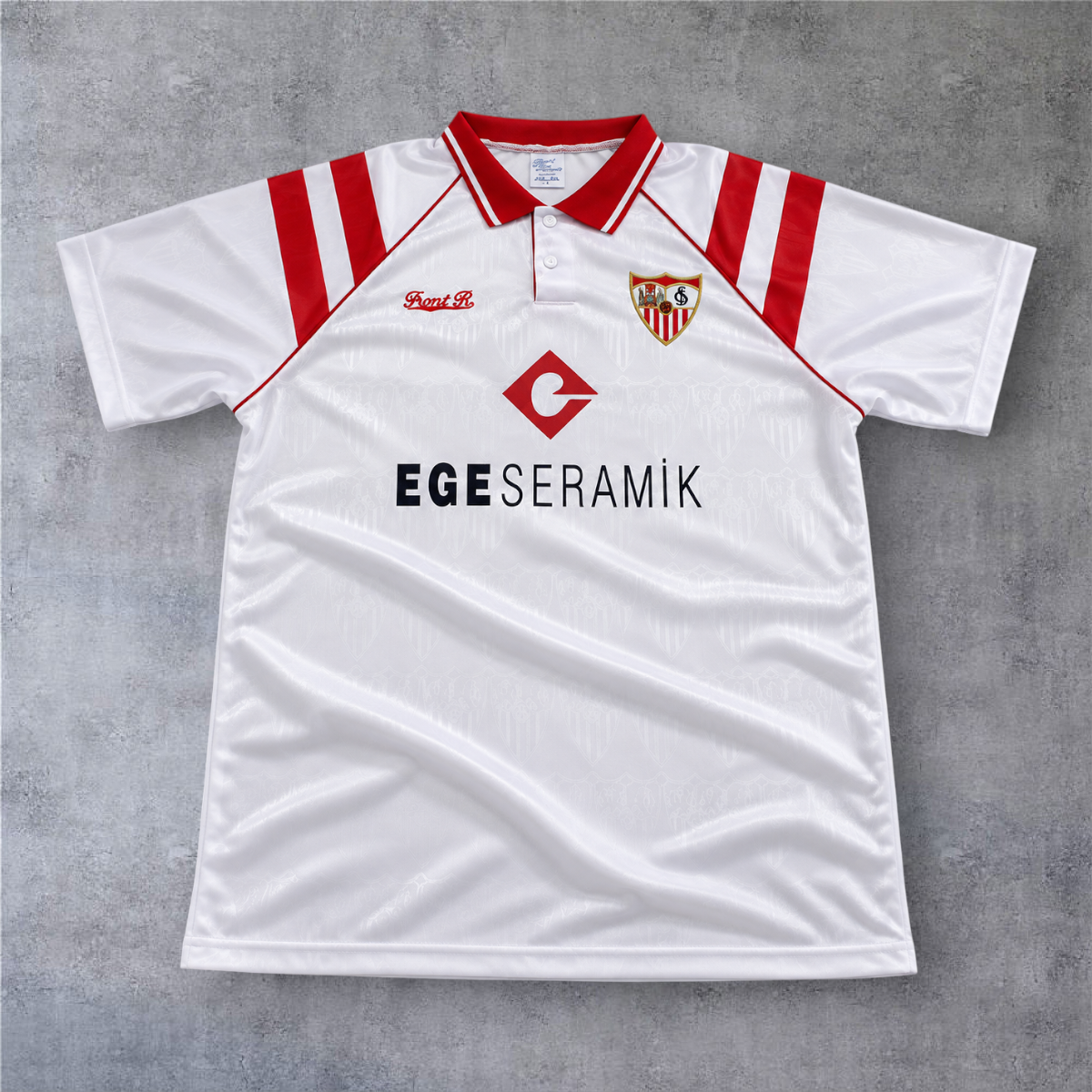 Camisola de futebol A minha loja Sevilla 1992/93 branca com detalhes vermelhos e gola polo clássica