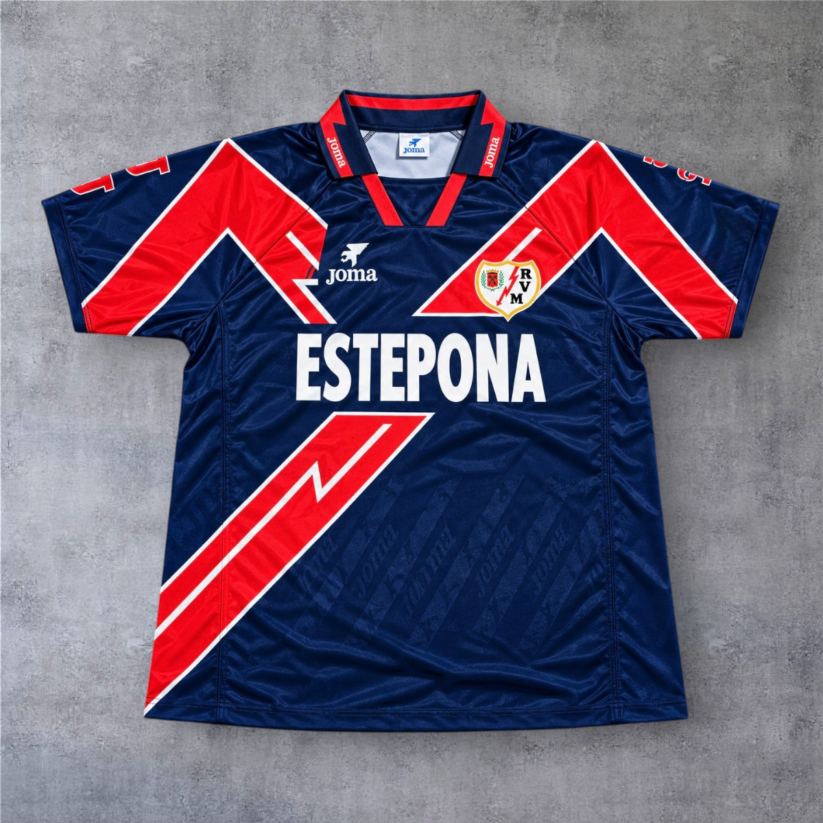 Camisola de futebol A minha loja Rayo Vallecano 1995/96 azul e vermelha com detalhes Joma e patrocinador Estepona