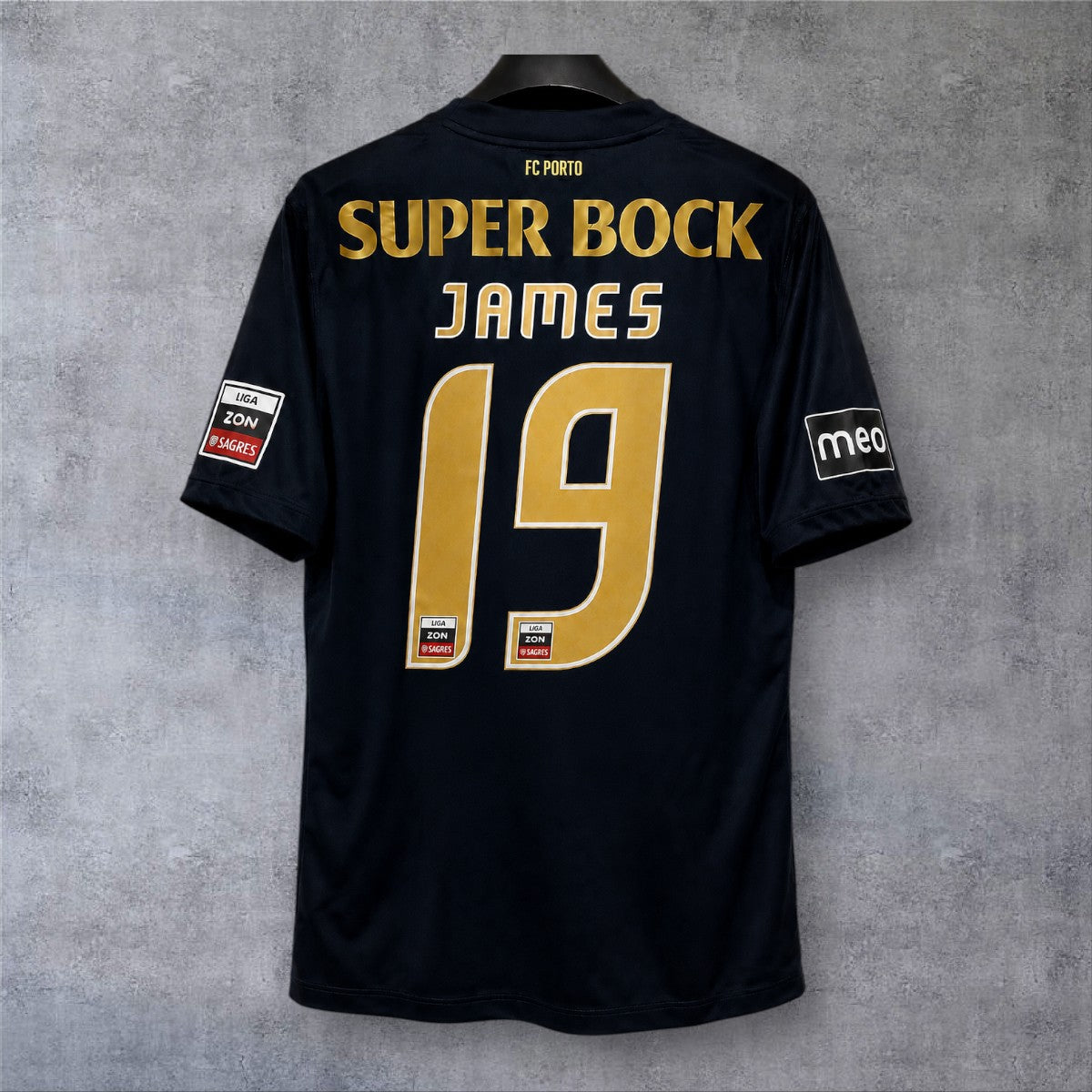 James 19 - Porto Away 2011/12 Liga Zon Sagres