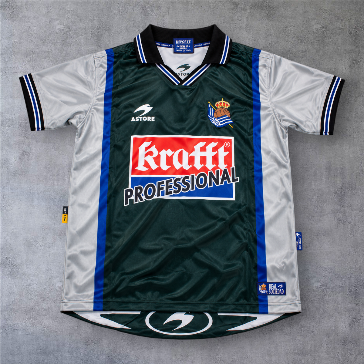 Camisola de futebol A minha loja Real Sociedad 2000/01 Away, verde e cinzenta com o número 10 de De Pedro.