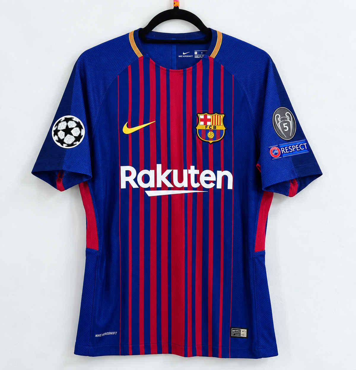 Suarez 9 - Barcelona 2017/18 Home Champions League