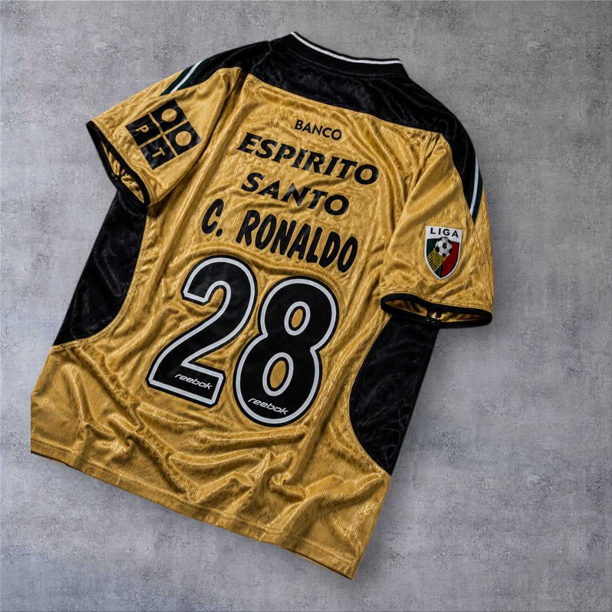 C. Ronaldo 28 - Sporting 2003/04 Away Liga Portugal