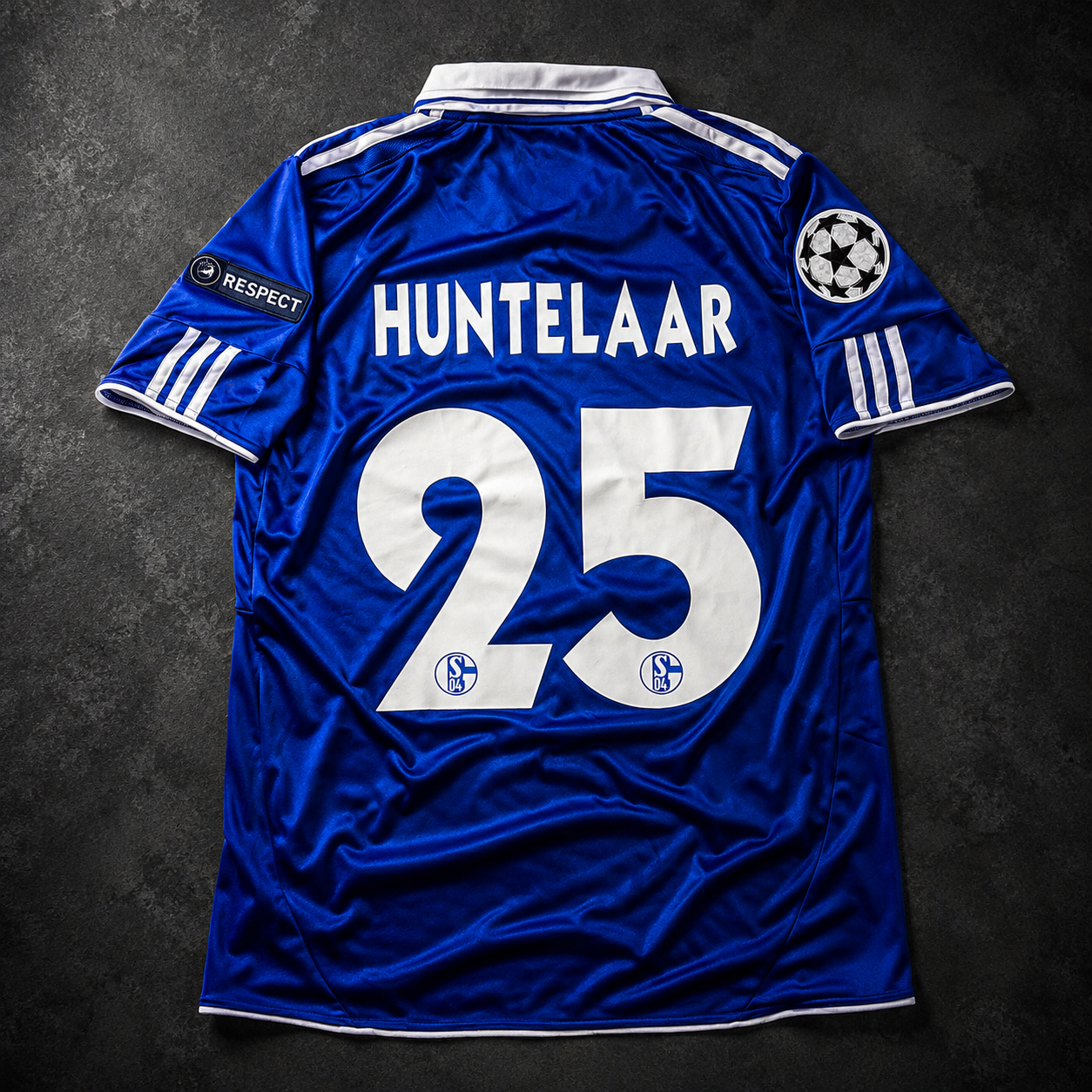 Huntelaar 25 - Schalke Home 10/11 Champions League